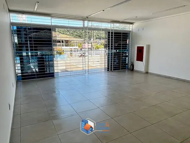 Loja com 47m², à venda, no bairro Ingleses do Rio Vermelho em Florianópolis