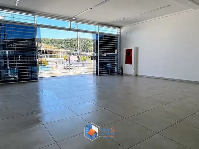 Loja com 47m², à venda, no bairro Ingleses do Rio Vermelho em Florianópolis