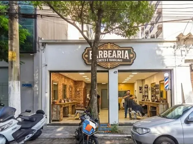 Loja com 100m², à venda, no bairro Vila Cordeiro em São Paulo