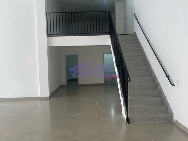 Loja com 310m², para alugar, no bairro Vila Antonieta em São Paulo