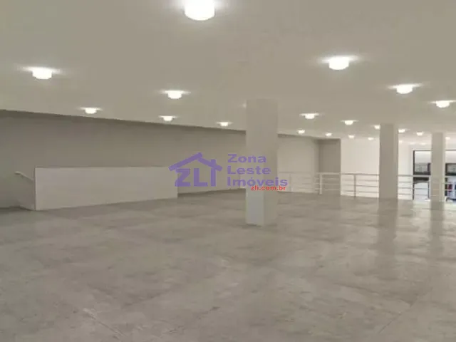 Loja com 774m², para alugar, no bairro Vila Regente Feijó em São Paulo