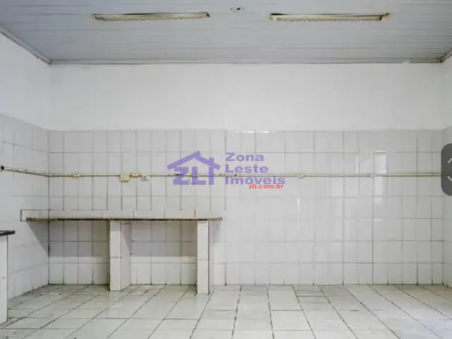 Loja com 162m², para alugar, no bairro V.Formosa em São Paulo