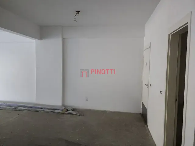 Loja para alugar, no bairro Vila Santa Luzia em São Bernardo do Campo