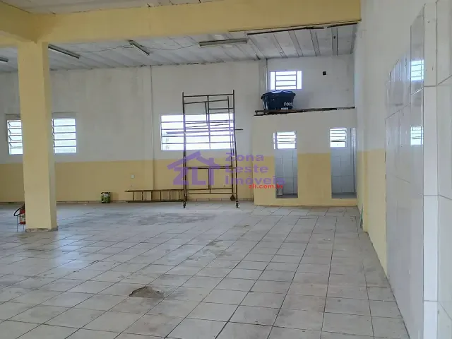 Loja com 360m², para alugar, no bairro Vila Guarani em São Paulo