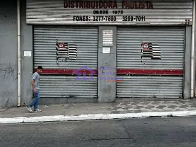 Loja com 100m², para alugar, no bairro Liberdade em São Paulo