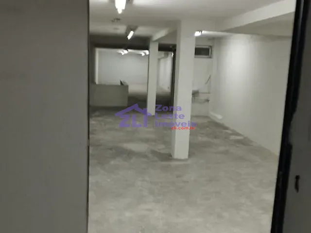 Loja com 200m², para alugar, no bairro Penha de França em São Paulo