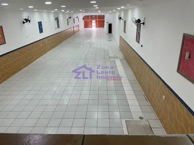 Loja com 400m², para alugar, no bairro Maranhão em São Paulo