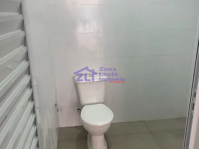 Loja com 125m², para alugar, no bairro Vila Rica em São Paulo
