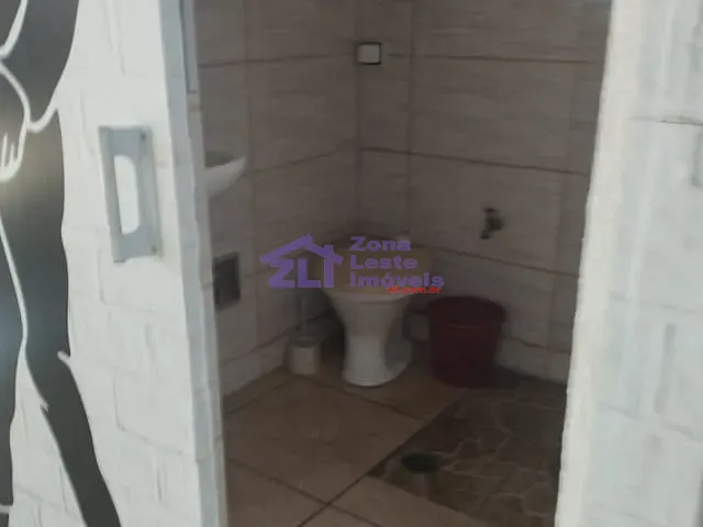 Loja com 300m², para alugar, no bairro Vila Paulo Silas em São Paulo