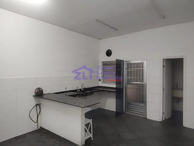 Loja com 140m², para alugar, no bairro Vila Gomes Cardim em São Paulo