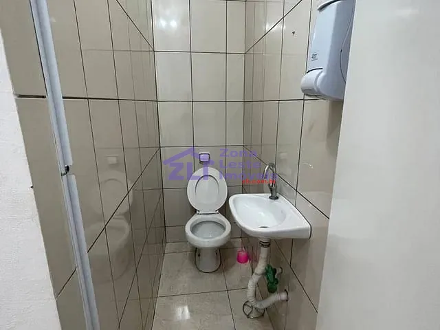 Loja com 400m², para alugar, no bairro Cidade Mãe do Céu em São Paulo