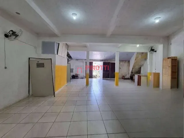 Loja à venda ou para alugar, no bairro Jardim Petroni em São Bernardo do Campo