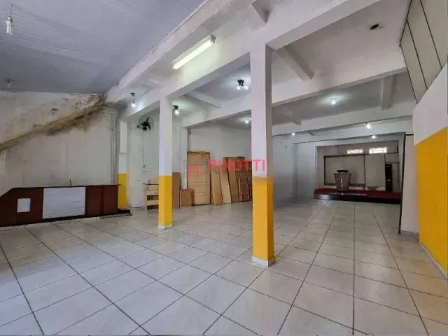 Loja à venda ou para alugar, no bairro Jardim Petroni em São Bernardo do Campo