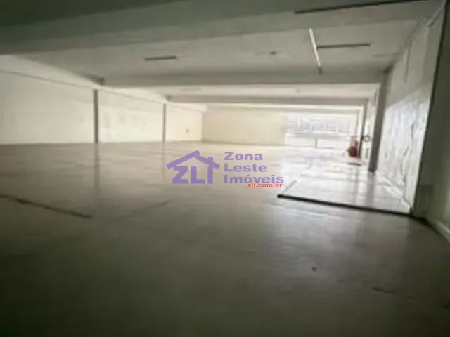 Loja com 206m², para alugar, no bairro Vila Invernada em São Paulo