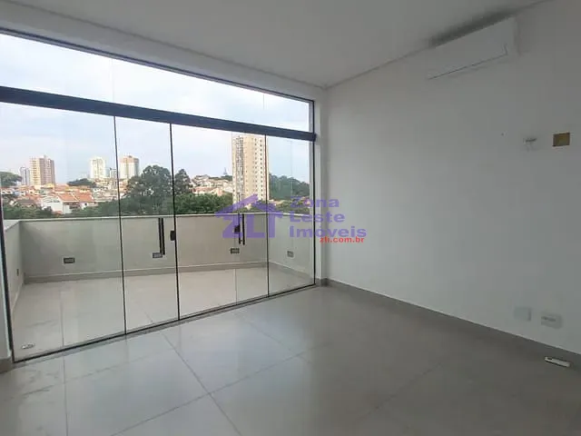 Sala com 190m², para alugar, no bairro Vila Antonina em São Paulo