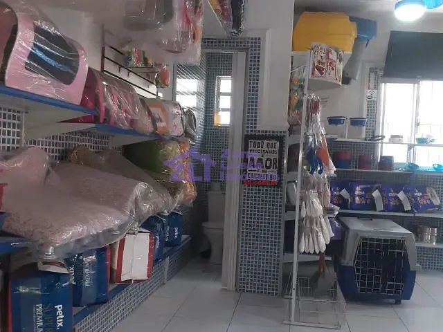 Loja com 270m², para alugar, no bairro Vila Regente Feijó em São Paulo
