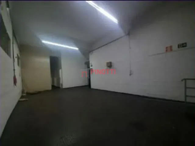 Loja à venda ou para alugar, no bairro Vila Baeta Neves em São Bernardo do Campo