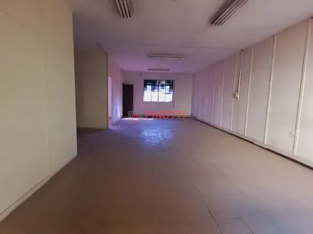 Loja à venda ou para alugar, no bairro Centro em Santo André