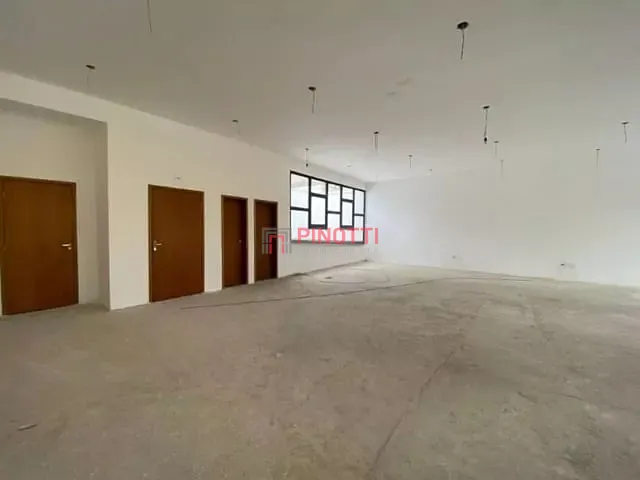 Loja para alugar, no bairro Nova Petrópolis em São Bernardo do Campo