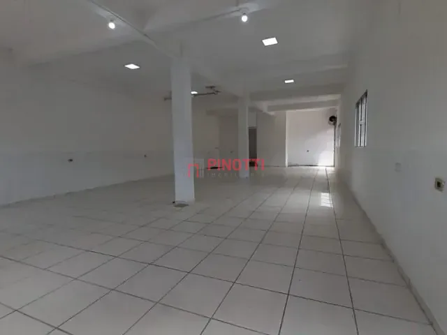 Loja para alugar, no bairro Alves Dias em São Bernardo do Campo