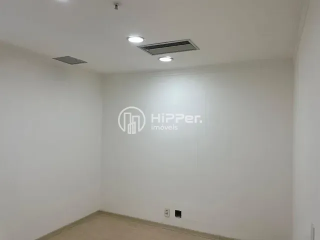 Conjunto comercial com 35m², à venda ou para alugar, no bairro Cidade Monções em São Paulo