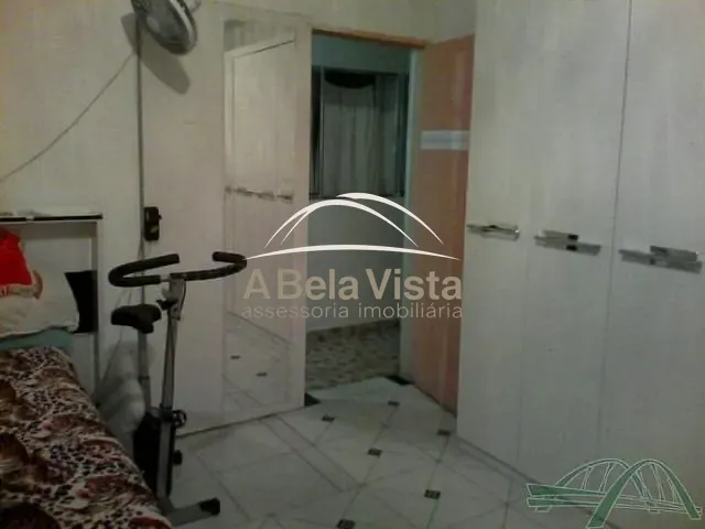 Sobrado com 320m² 2 quartos e 1 banheiro, à venda, no bairro Helena Maria em Osasco