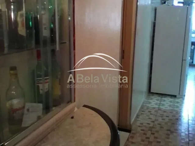 Sobrado com 320m² 2 quartos e 1 banheiro, à venda, no bairro Helena Maria em Osasco