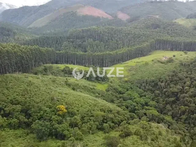 Outro com 60m², à venda, no bairro Caçadorzinho em Adrianópolis
