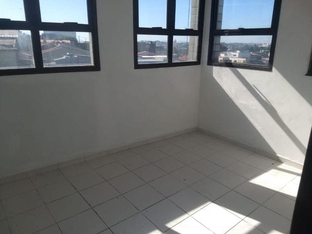 Outro para alugar, no bairro Vila Norma em São Paulo
