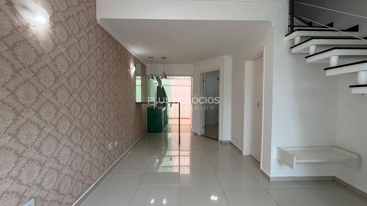 Casa, 2 quartos, 70 m² - Foto 1