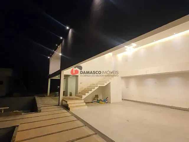 Casa com 400m² 4 quartos e 6 banheiros, à venda, no bairro Igaratá em Igaratá
