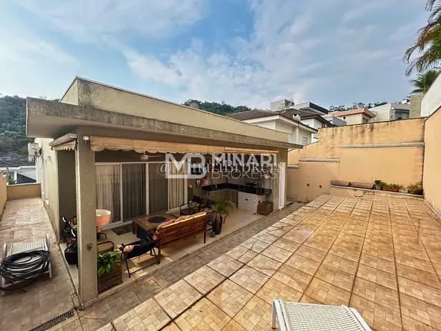 Casa 3 quartos e 5 banheiros, à venda, no bairro Alphaville em Santana de Parnaíba
