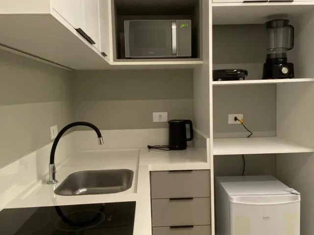 Outro 1 quarto e 1 banheiro, para alugar, no bairro Vila Izabel em Curitiba