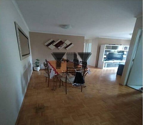 Apartamento à venda com 2 quartos, 75m² - Foto 1