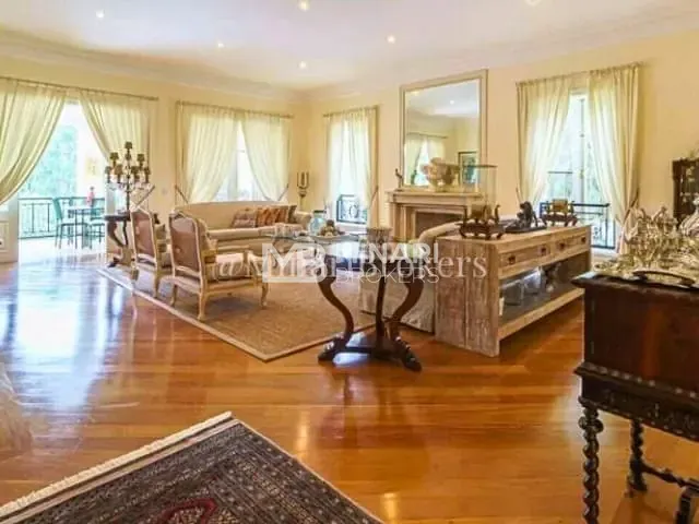 Casa com 2650m² 4 quartos e 5 banheiros, à venda, no bairro Residencial Tamboré em Barueri