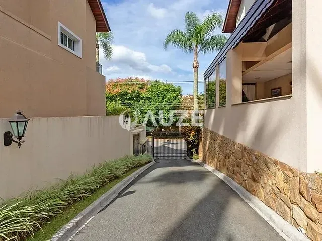 Outro com 282m² 4 quartos e 3 banheiros, à venda, no bairro Bom Retiro em Curitiba