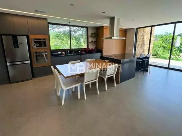 Casa com 1300m² 5 quartos e 8 banheiros, à venda, no bairro Residencial Tamboré em Barueri