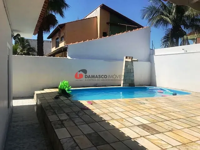 Casa 4 quartos e 3 banheiros, à venda, no bairro Balneário Gaivotas em Itanhaem