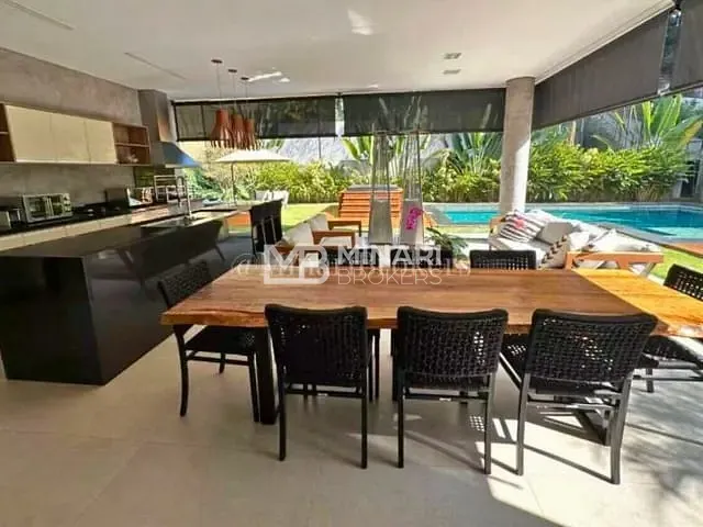 Casa 4 quartos e 8 banheiros, à venda, no bairro Residencial Tamboré em Barueri