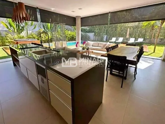 Casa 4 quartos e 8 banheiros, à venda, no bairro Residencial Tamboré em Barueri