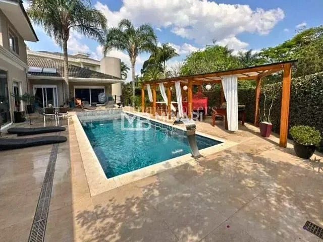 Casa 5 quartos e 8 banheiros, à venda, no bairro Residencial Tamboré em Barueri