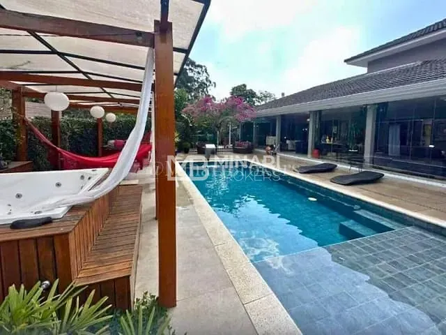 Casa 5 quartos e 8 banheiros, à venda, no bairro Residencial Tamboré em Barueri