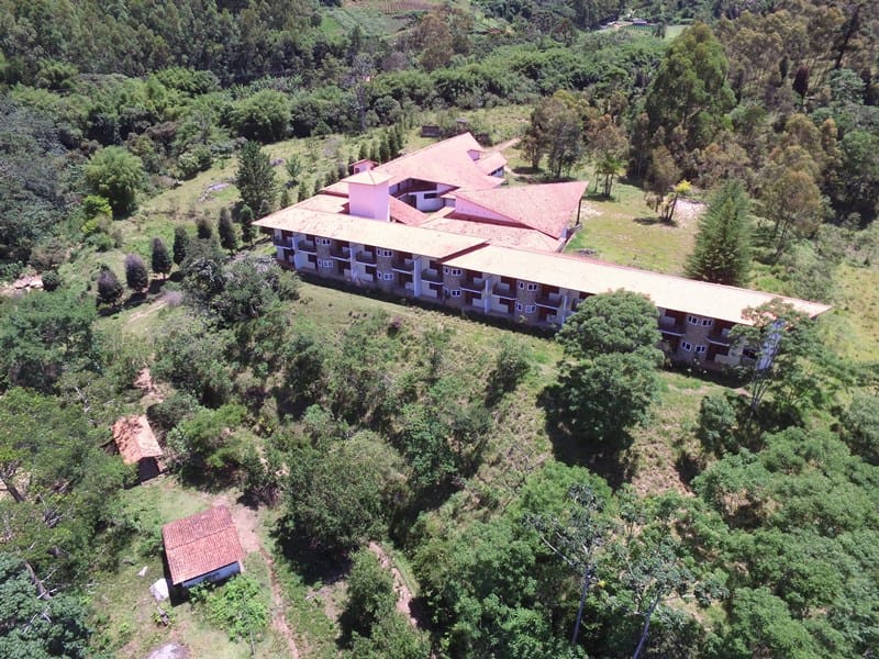 https://static.arboimoveis.com.br/OT0013_JRIMOB/hotel-na-estrada-friburgo-x-teresopolis1630691701482fodtf.jpg