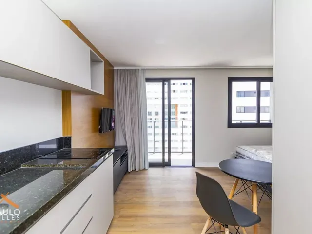 Outro para alugar, no bairro Centro em Curitiba