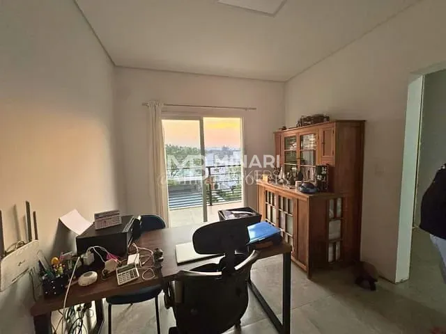 Casa com 401m² 4 quartos e 6 banheiros, à venda, no bairro Alphaville em Santana de Parnaíba