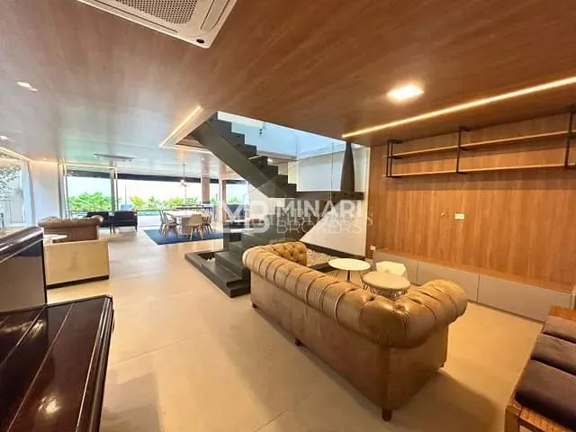 Casa com 512m² 4 quartos e 6 banheiros, à venda, no bairro Alphaville em Santana de Parnaíba