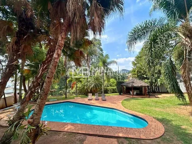 Casa com 1500m² 6 quartos e 9 banheiros, à venda, no bairro Tamboré em Barueri