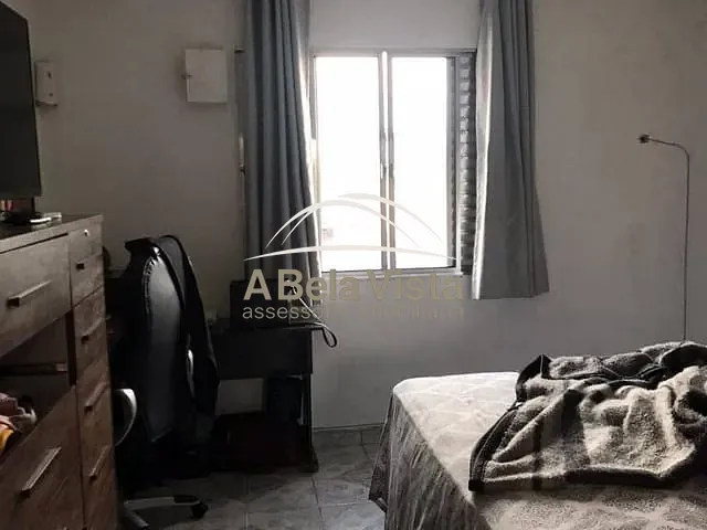 Casa com 200m² 4 quartos e 2 banheiros, à venda, no bairro Jaguaribe em Osasco
