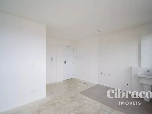 Outro 1 quarto e 1 banheiro, para alugar, no bairro Centro em Curitiba
