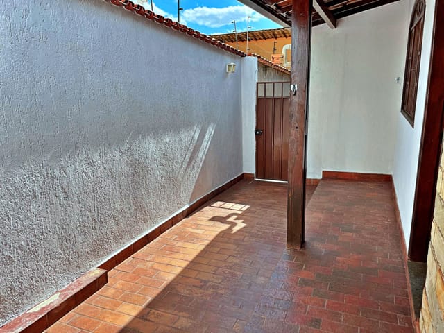 Foto do Casa - Casa geminada 02 Quartos, 01 Vaga livre e coberta para Locação, Santa Amélia, Belo Horizonte - MG | Laris imóveis